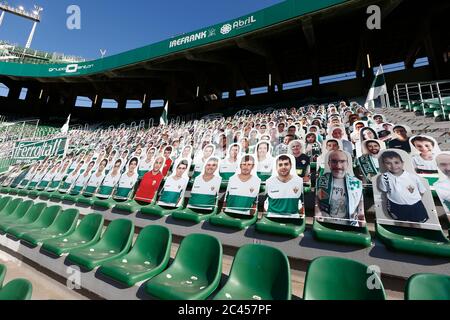 Elche, Espagne. 23 juin 2020. Vue générale football/Soccer : le tableau photo des fans installé dans l'auditorium lors du match espagnol 'la Liga SmartBank' entre Elche CF 0-1 RC Deportivo de la Coruna à l'Estadio Manuel Martinez Valero à Elche, Espagne . Crédit: Mutsu Kawamori/AFLO/Alay Live News Banque D'Images