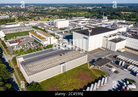24 juin 2020, Rhénanie-du-Nord-Westphalie, Rheda-Wiedenbrück: Site de l'usine de viande de Tönnnies à Rheda-Wiedenbrück en Rhénanie-du-Nord-Westphalie. Photo: Guido Kirchner/dpa Banque D'Images
