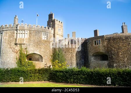 Château Walmer par une belle journée ensoleillée en Angleterre. Banque D'Images