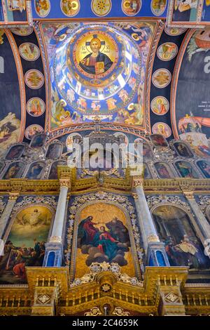 Kovilj, Voïvodine / Serbie - 20 octobre 2019 : fresques du monastère de Kovilj, monastère orthodoxe serbe dédié à Saint Archanges Gabriel et Banque D'Images