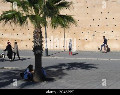 FES, Maroc. 27 février 2020. Architecture traditionnelle à Fès, Maroc, 27 février 2020. Crédit : Mark Hertzberg/ZUMA Wire/Alay Live News Banque D'Images