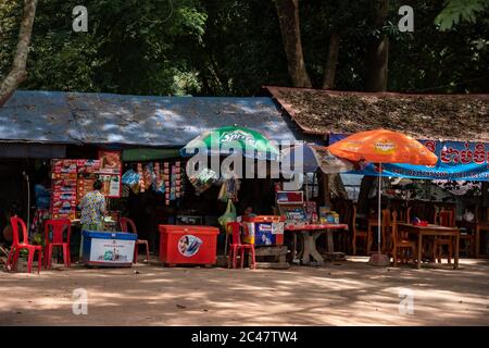 Restaurant dans le quartier à côté du complexe Angkor Wat. Siem Reap, Cambodge. Banque D'Images