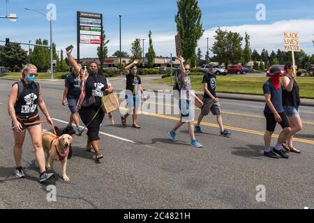 Tacoma, WA, USA 6/19/2020, rassemblement de jeunes et mars pour dire leurs noms, Black Lives Mater au parc de Wapato Banque D'Images