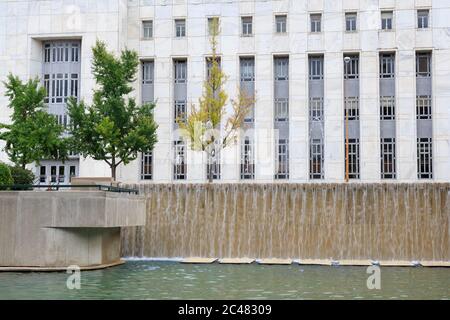 Fontaine dans le Miller Park & Post Office Building, Chattanooga, Tennessee, États-Unis Banque D'Images