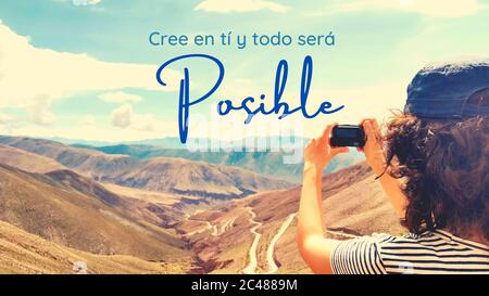 Citation inspirée écrite sur une photo de paysage avec l'expression croyez en vous et tout sera possible. Message ou carte. Concept d'inspirati Banque D'Images