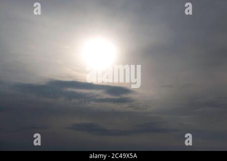 cadran solaire mystique sur les nuages Banque D'Images