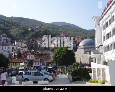 Magnifiques panoramas de Prispen et promenades dans la ville. Un endroit inhabituel qui a conservé son arôme après les conflits au Kosovo Banque D'Images