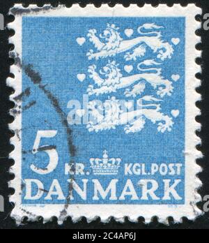DANEMARK - VERS 1946 : timbre imprimé par le Danemark, montre des armoiries, vers 1946 Banque D'Images
