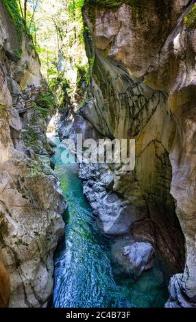 Installation d'escalade dans la gorge sombre, Lammeroefen, Lammerklamm, River Lammer, Scheffau, Tennenggebirge, Salzburger Land, province de Salzbourg, Autriche Banque D'Images