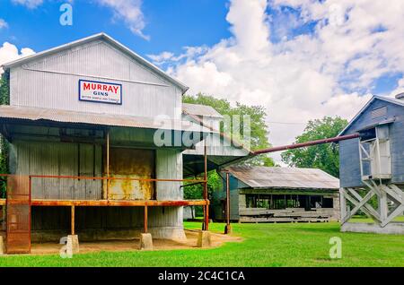 Un gin de coton se trouve sur les terrains de Dockery Farms, le 12 août 2016, à Cleveland, Mississippi. Banque D'Images