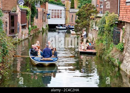 Excursion en bateau, excursion, promenade au bord de la rivière, Canterbury, Kent, Angleterre, Banque D'Images