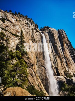 Bridalveil Fall, vallée de Yosemite, Yosemite National Park, California, USA Banque D'Images
