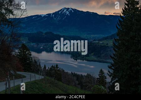 Randonnée colorée en automne près d'Immenstadt dans l'Allgau Banque D'Images