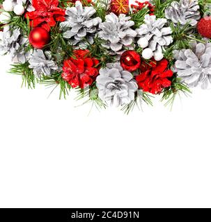 Plaque de Noël de carte postale du décor de cônes peints en rouge et gris et espace libre pour le texte. Banque D'Images