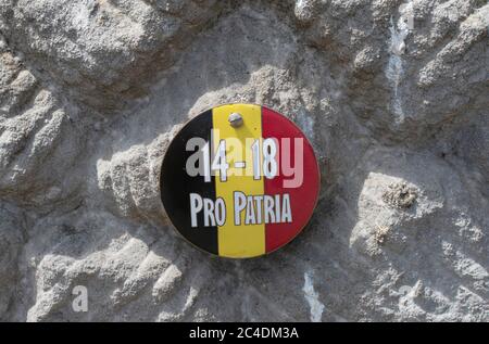 Sint Gillis Waas, Belgique, 9 juin 2019, Mémorial belge de la première guerre mondiale avec l'inscription pro patria qui signifie pour la patrie Banque D'Images