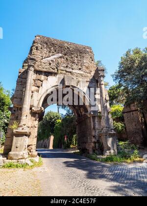 Arc de Drusus - Rome, Italie Banque D'Images