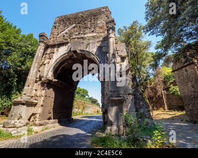 Arc de Drusus - Rome, Italie Banque D'Images