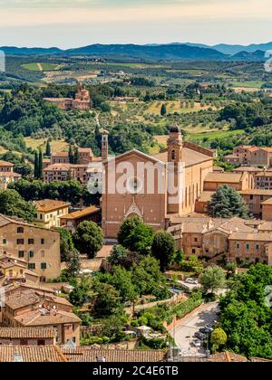 Vue aérienne de la basilique de San Francesco. Sienne. Banque D'Images