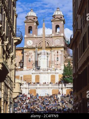 Les marches espagnoles (Scalinata di Trinita dei Monti) de la Piazza di Spagna, Rome (Roma), région du Latium, Italie Banque D'Images