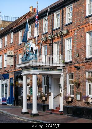 TONBRIDGE, KENT, Royaume-Uni - 13 SEPTEMBRE 2019 : The Rose and Crown Hotel - une ancienne auberge géorgienne de Coaching dans High Street Banque D'Images