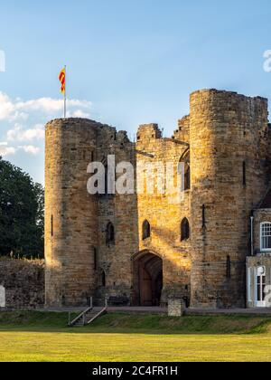 TONBRIDGE, KENT, Royaume-Uni - 13 SEPTEMBRE 2019 : vue extérieure du château de Tonbridge Banque D'Images