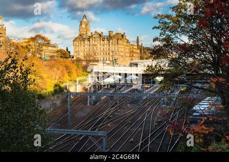 La gare de Waverley et l'hôtel Balmoral le jour de l'an, Édimbourg, Écosse, Royaume-Uni. Banque D'Images