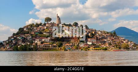 Le lac Pátzcuaro et l'île de Janitzio à Morelia Michoacán Mexique. Banque D'Images