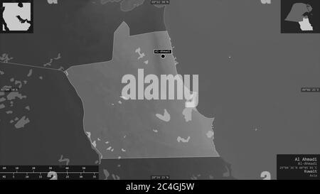 Al Ahmadi, province du Koweït. Carte à échelle de gris avec lacs et rivières. Forme présentée dans sa zone de pays avec des superpositions informatives. Rendu 3D Banque D'Images