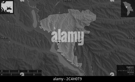 Ungheni, district de Moldova. Carte à échelle de gris avec lacs et rivières. Forme présentée dans sa zone de pays avec des superpositions informatives. Rendu 3D Banque D'Images