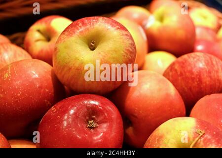 Beaucoup de pomme rouge. Vue rapprochée. Banque D'Images