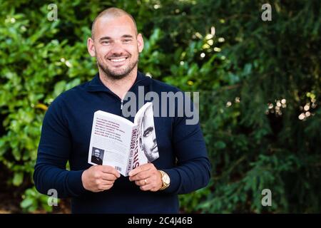 DOORN, PAYS-BAS - JUIN 27: Wesley Sneijder lors de sa présentation de livre le 27 juin 2020 à Doorn, pays-Bas Banque D'Images