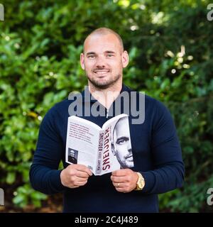 DOORN, PAYS-BAS - JUIN 27: Wesley Sneijder lors de sa présentation de livre le 27 juin 2020 à Doorn, pays-Bas Banque D'Images