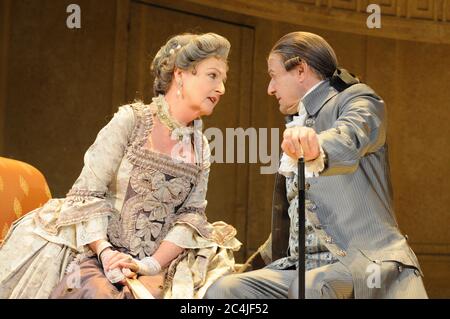 Penelope Keith, Peter Bowles. The Rivals Photocall, Theatre Royal, Londres. ROYAUME-UNI Banque D'Images