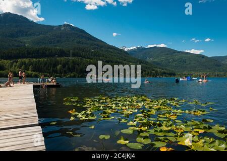 Whistler, C.-B., Canada : Parc Lakeside sur le lac Alta – photo Banque D'Images