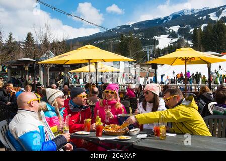 Whistler, C.-B., Canada : ski d'après à Longhorn – photo de la réserve Banque D'Images