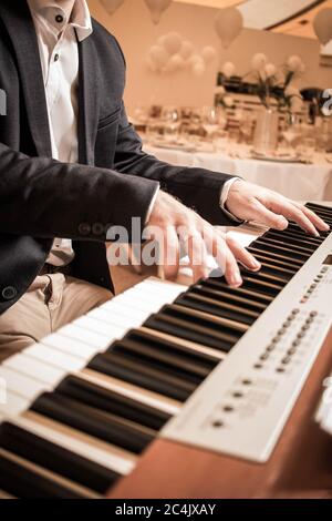 piano lecteur touches de doigt pianiste artiste clavier musique Banque D'Images