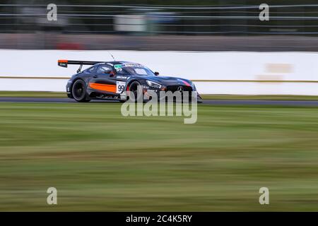 Sports d'équipe et vous, Mercedes AMG GT3. Pilotes, Manuel Da Costa et Miguel Sardinha. Silverstone international GT Open septembre 2019. Banque D'Images