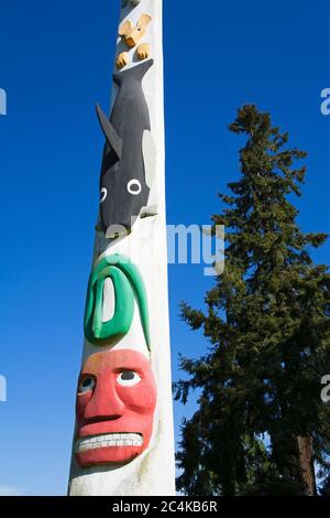 Totem Pole par William Shelton, State Capitol Grounds, Olympia, Washington State, USA Banque D'Images