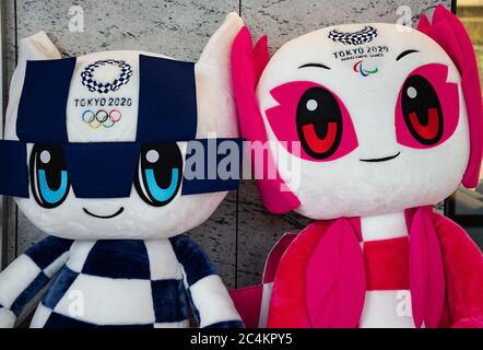Tokyo Jeux Olympiques et Paralympiques 2020 mascotte Miraitowa et Someity. Banque D'Images