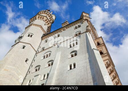 Château de Neuschwanstein à Fussen en Bavière. Vue rapprochée du château médiéval allemand Banque D'Images