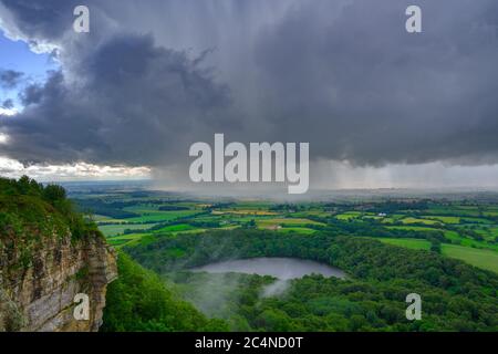 Pluie tempête de Sutton Bank, North Yorkshire, Royaume-Uni Banque D'Images