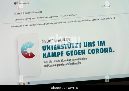 Site web de Corona-WARN-App l'application de recherche de contacts COVID-19 du coronavirus allemand. Banque D'Images