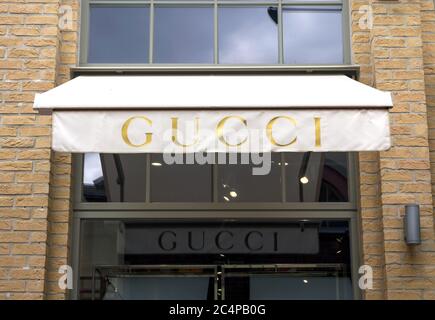 Ingolstadt, Allemagne : magasin Gucci. Gucci, une marque italienne d'articles de mode et de cuir, a été fondée par Guccio Gucci à Florence en 1921. Gucci a environ Banque D'Images