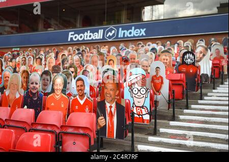 NOTTINGHAM, ANGLETERRE. 28 JUIN - photos de l'supporter de Nottingham Forest pendant le match de championnat Sky Bet entre Nottingham Forest et Huddersfield Town au City Ground, Nottingham, le dimanche 28 juin 2020. (Crédit : Jon Hobley | MI News) crédit : MI News & Sport /Alay Live News Banque D'Images