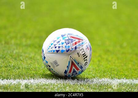 NOTTINGHAM, ANGLETERRE. 28 JUIN - match de ballon pendant le match de championnat Sky Bet entre Nottingham Forest et Huddersfield Town au City Ground, Nottingham, le dimanche 28 juin 2020. (Crédit : Jon Hobley | MI News) crédit : MI News & Sport /Alay Live News Banque D'Images