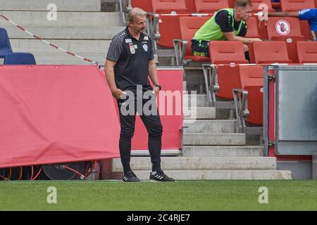 Salzbourg, Autriche 28 juin 2020 : tipico - BL - 19/20 - SP. 30 - RB Salzburg vs. TSV Prolactal Hartberg coach Markus Schopp (TSV Prolactal Hartberg), insatisfait/déçu/déçu/abattu/frustratedriert/| usage dans le monde entier Banque D'Images