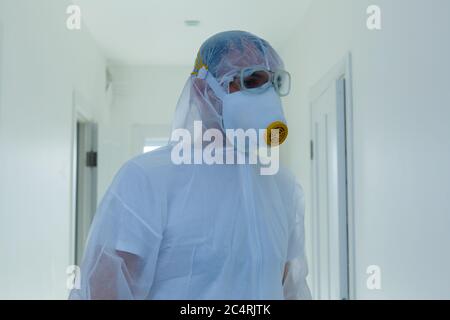 Libre de porter des lunettes et un masque respiratoire, Banque D'Images