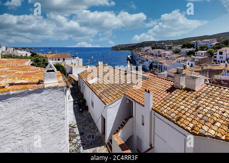 Détail de la belle petite ville de Cadaques sur la Costa Brava en Catalogne de l'Espagne Banque D'Images