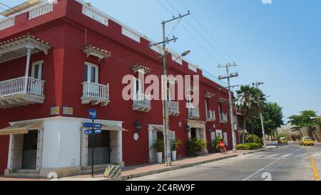 Cartagena de Indias, Bolivar / Colombie - avril 9 2016: Activité dans le centre-ville de la ville portuaire. La ville coloniale fortifiée de Carthagène et la forteresse étaient Banque D'Images