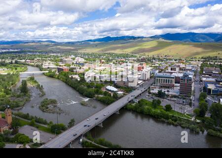 Vue aérienne du centre-ville de Missoula, Montana avec la rivière Clark Fork Banque D'Images